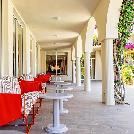 Rosella Affiliated By Intelier Hotel